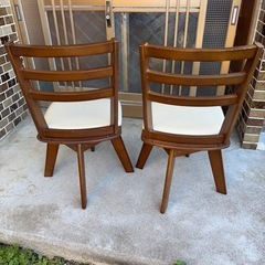 ニトリ　回転椅子　2脚セットの画像