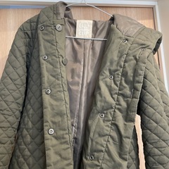 未使用　キルティング　中綿　コート　アウター　レディース　服　の画像