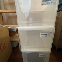 【11/3まで】ほぼ新品のクローゼット3つセットの画像