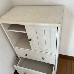ニトリキャビネットの画像