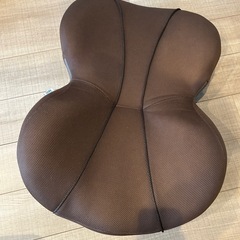 ながら骨盤チェア　ブラウンの画像