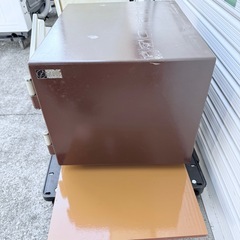 金庫(鍵付き)番号不明の画像