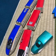 E7系新幹線の立体レールセット　一時停止中の画像