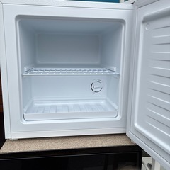 YAMAZEN 冷凍庫　2025年製　コンパクト 31L 冷凍•冷蔵切替式　の画像