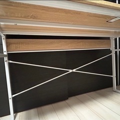 美品！オフィスデスク　パソコンテーブル　の画像