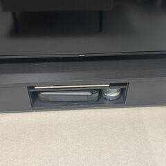 2人がけソファーとテーブルとテレビ台の画像