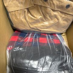 キッチン・掃除用消耗品と服(基本未開封)の画像