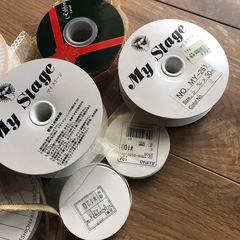 クリスマス⭐️リボンセット 複数色と素材
の画像