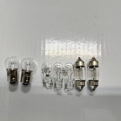 日産キャラバンＮＶ350純正バルプ色々の画像