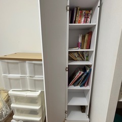 本棚・鏡の画像