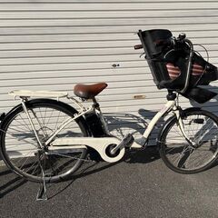 【返品保証付き】親子用電動アシスト自転車　返品保証付き　26インチ　パナソニック　 ギュット　2014年型　白　バッテリー13.2Ah（ロングモード33km以上）レンタサイクル店で使用していた自転車。メンテナンス済み。タイヤ、チューブ1年以内に交換、9分山。の画像