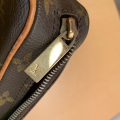 LOUIS VUITTON ルイヴィトン クロワッサン ショルダーバッグの画像