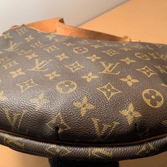 LOUIS VUITTON ルイヴィトン クロワッサン ショルダーバッグの画像