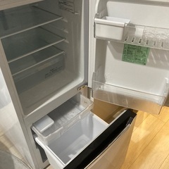 (中古)冷蔵庫5,000円でお売りします。11/2or11/3引取希望の画像