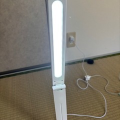 卓上ライトの画像