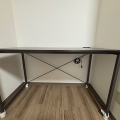 【11/1限定】山善コンセント付きシンプルデスク　の画像