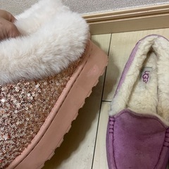 ugg モカシン　ファー　厚底の画像