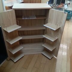 ★リユースのサカイつくば店★TK7114  扉付収納 ナチュラル H99×D30～40×W60 クリーニング済みの画像