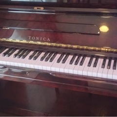 アップライトピアノの画像