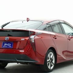 【自社ローン対応】トヨタ プリウス 　Ａ　ツーリングセレクション　衝突被害軽減ブレーキ　シートヒーター　バックカメラの画像