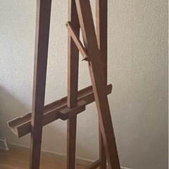 イーゼルスタンドの画像