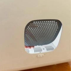 【19時-21時　自宅周辺取引のみ】ペット　犬　猫　ドライヤー　ハウス　ドライヤールーム　ペットドライルーム 　ドライハウス　自動乾燥ボックス　静音　ハンズフリー　日時指定がない場合は、翌日19時待ち合わせで受付ます。の画像