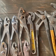 プライヤーの画像