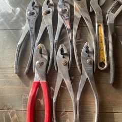 プライヤーの画像