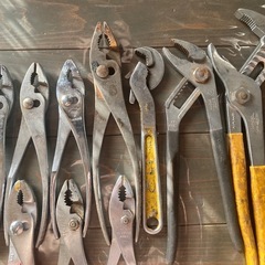 プライヤーの画像