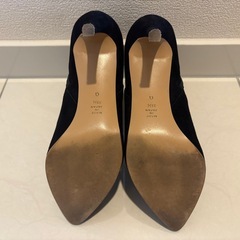 ダイアナ ブーティ スウェード 黒 23.5cmの画像