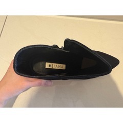 ダイアナ ブーティ スウェード 黒 23.5cmの画像