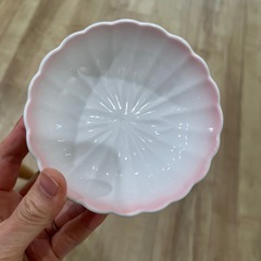 食器、小鉢（薄いピンク）の画像