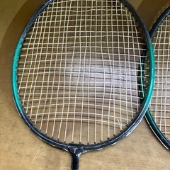 バドミントンラケットの画像