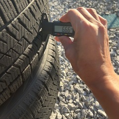 スタッドレスタイヤ　ホイルセット　205/65R16の画像