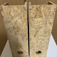 コルク柄 本棚　の画像