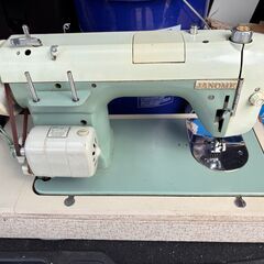 ジャノメミシン　工業用　ポータブル　の画像