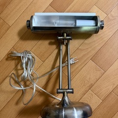 アンティーク風卓上ライトの画像