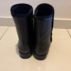 アルファキュービック ミドルブーツ ブラックの画像