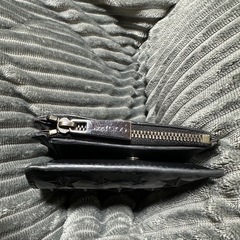 ジミーチュウ 二つ折り財布の画像