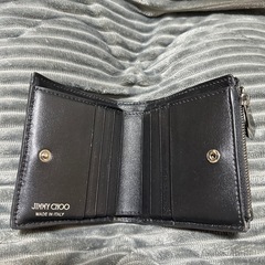 ジミーチュウ 二つ折り財布の画像