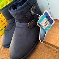 ムートンブーツの画像