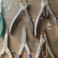 スナップリングプライヤーの画像