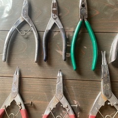 スナップリングプライヤーの画像