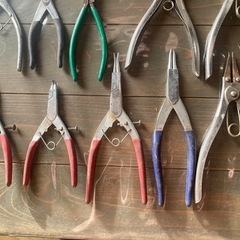 スナップリングプライヤーの画像