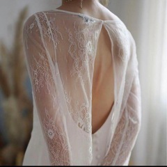 ウェディングドレス　レースボレロの画像