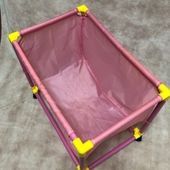 【Hello kitty】雑貨 キャスター付きランドリーボックス おもちゃ入れの画像