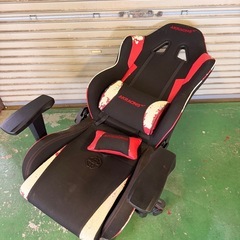 AKRacing ゲーミングチェアの画像