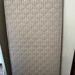 ベッド　引き出しつき付きの画像