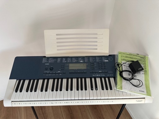【値下げ！！】CASIO カシオ光ナビゲーションキーボード　LK215 電子キーボード　61鍵
