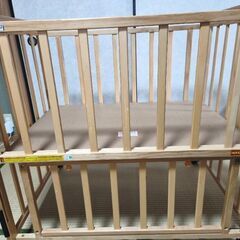 【お譲り先決まりました】ベビーベッド（90×60サイズ）の画像